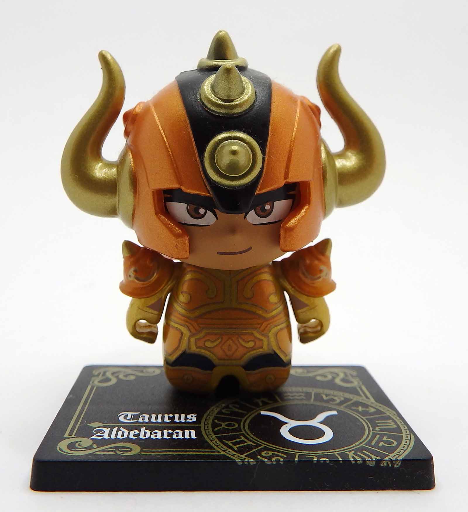Petite figurine saint seiya - Chevalier d'or du taureau Aldébaran