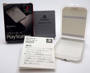 Carte mémoire Playstation SCPH-1020 (1) (complet)
