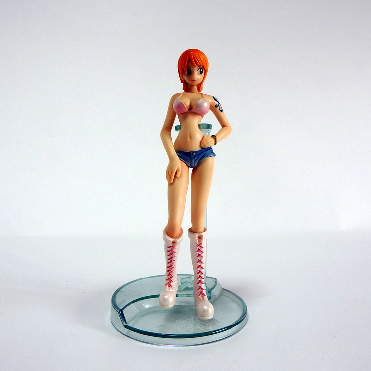 Figurine One Piece Nami 29cm PVC - Statue Anime Collection 2024 - Neuve